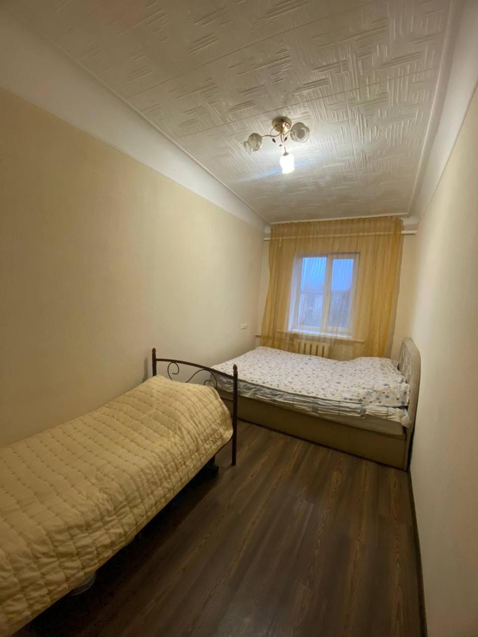 3Х Комнатные Аппартаменты В Центре Жд Вокзал Apartamento Poltava Exterior foto